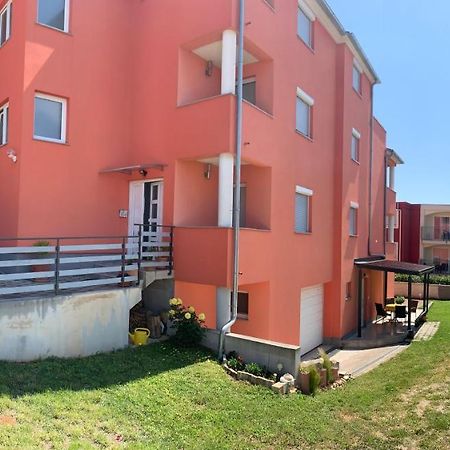 Apartment Luzia บานโจเล ภายนอก รูปภาพ