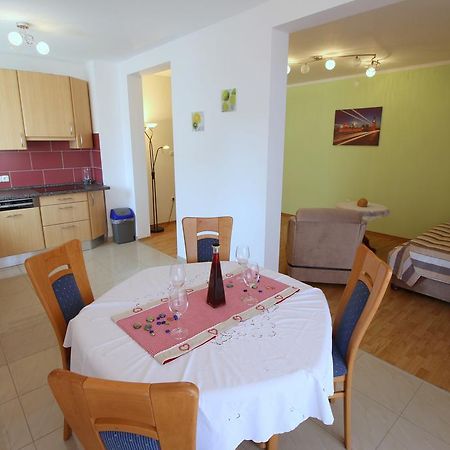 Apartment Luzia บานโจเล ภายนอก รูปภาพ