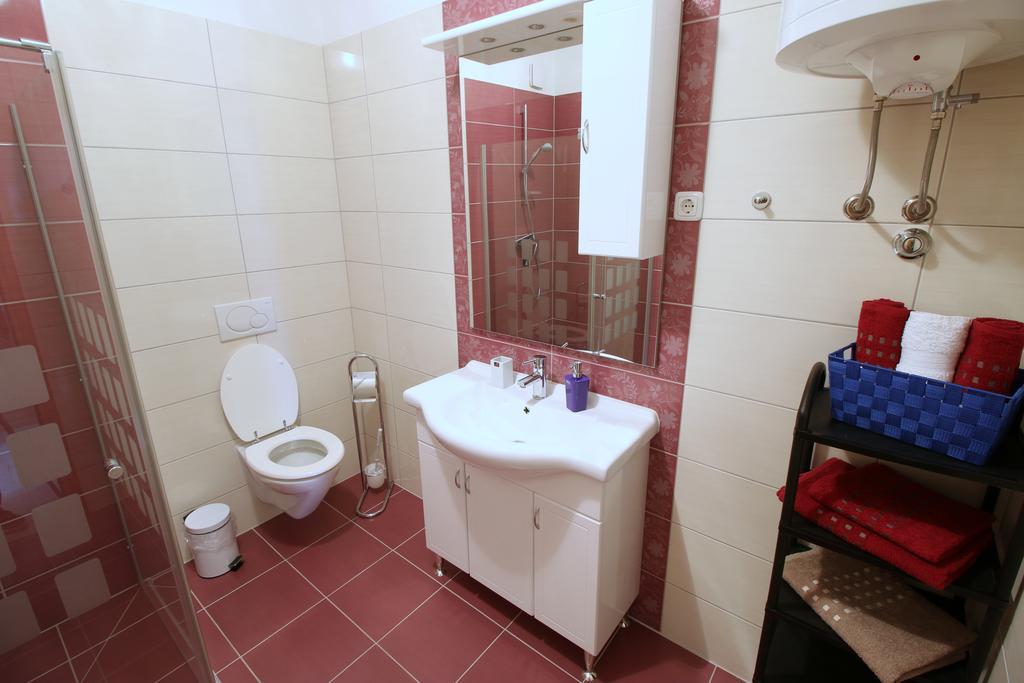 Apartment Luzia บานโจเล ภายนอก รูปภาพ
