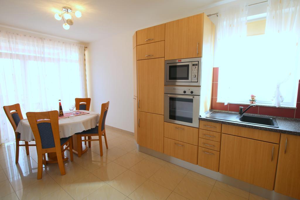Apartment Luzia บานโจเล ภายนอก รูปภาพ