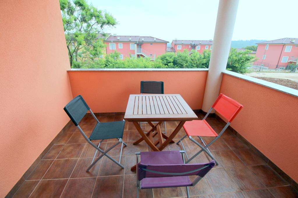 Apartment Luzia บานโจเล ภายนอก รูปภาพ